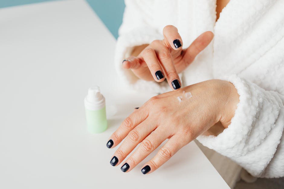 Skincare serum dropper with hydrating ingredients