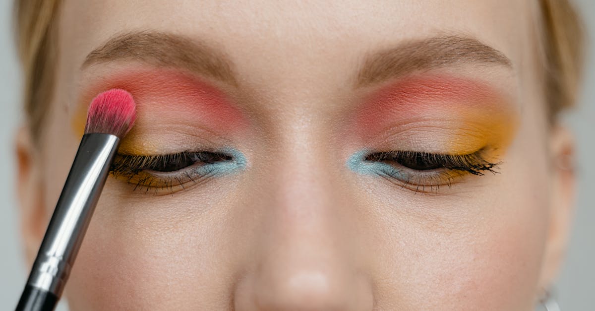 Smokey Eye Tutorial for Beginners: A Foolproof Method